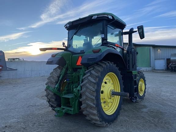 Image of John Deere 8R 250 equipment image 3