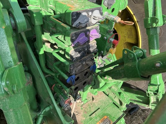 Image of John Deere 8R 280 equipment image 4
