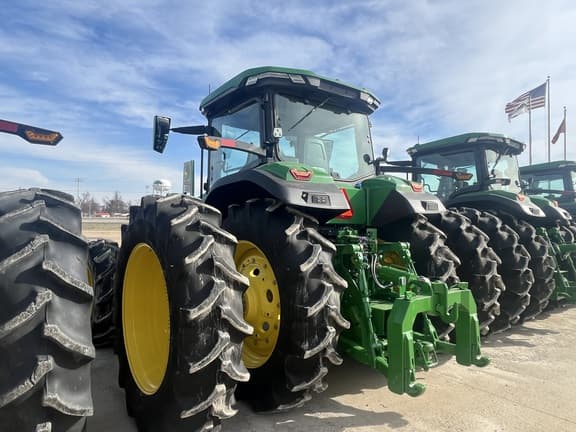 Image of John Deere 8R 280 equipment image 2