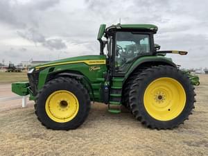 2023 John Deere 8R 280 Image