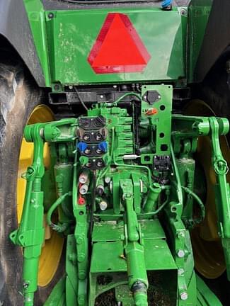 Image of John Deere 8R 280 equipment image 4