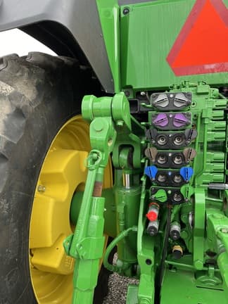 Image of John Deere 8R 280 equipment image 4