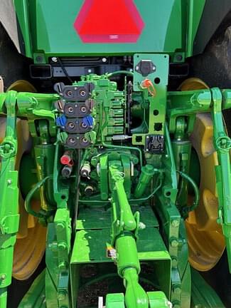 Image of John Deere 8R 280 equipment image 4