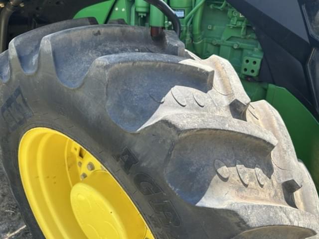 Image of John Deere 8R 280 equipment image 2