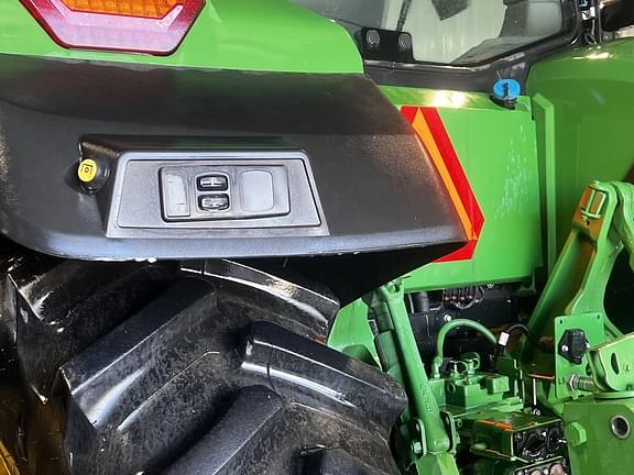 Image of John Deere 8R 280 equipment image 4