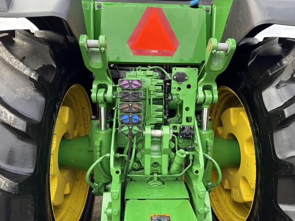 Image of John Deere 8R 280 equipment image 4