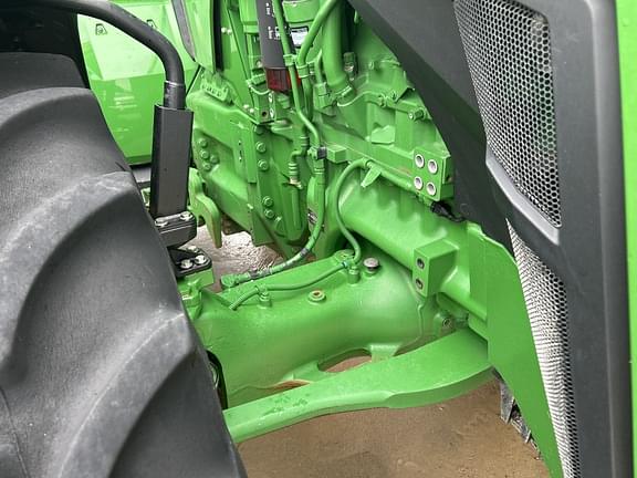 Image of John Deere 8R 280 equipment image 2