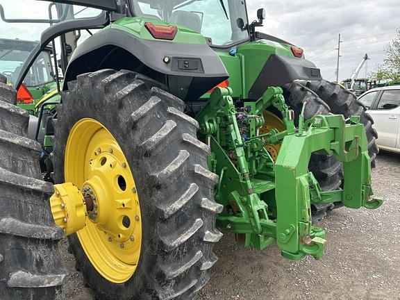 Image of John Deere 8R 280 equipment image 2