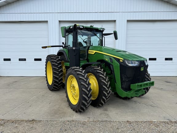 SOLD - Oliver 2655 Lot No. 5796306 Tractors with 2,807 Hrs