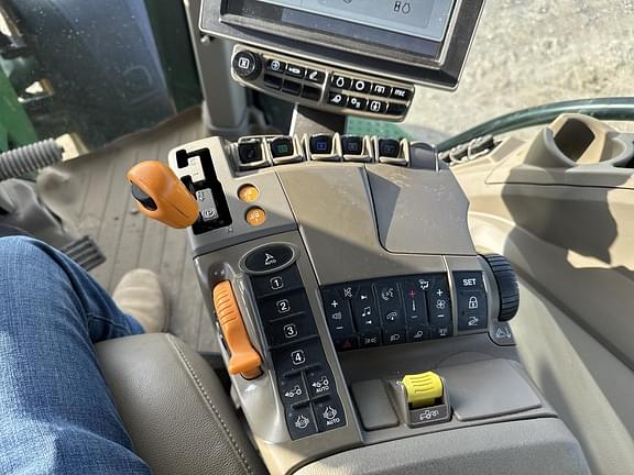 Image of John Deere 8R 280 equipment image 1