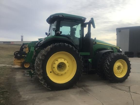 Image of John Deere 8R 310 equipment image 3