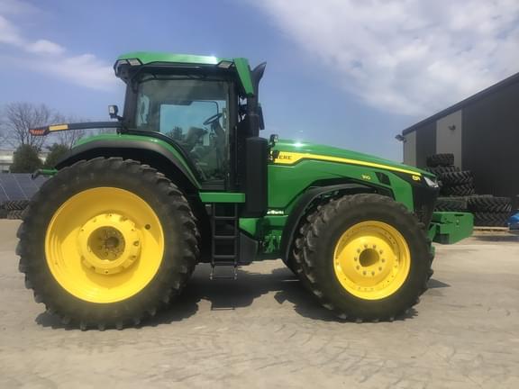 Image of John Deere 8R 310 equipment image 2
