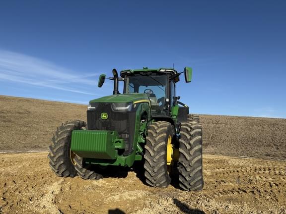 Image of John Deere 8R 310 equipment image 1