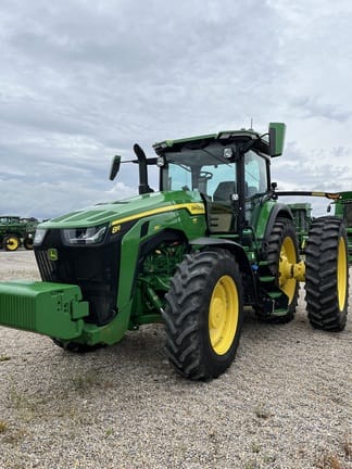 2023 John Deere 8R 310 Equipment Image0