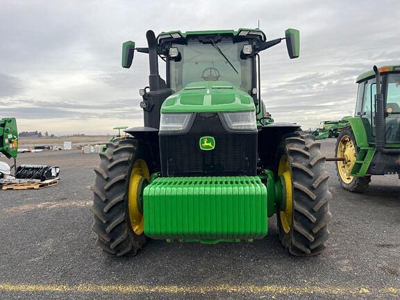 Image of John Deere 8R 310 equipment image 4