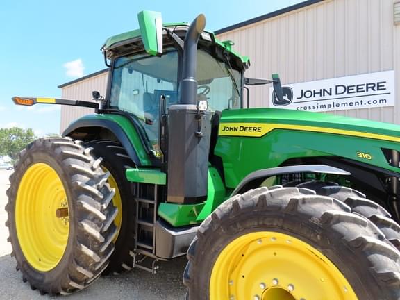 Image of John Deere 8R 310 equipment image 4
