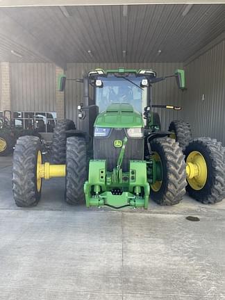 Image of John Deere 8R 310 equipment image 2