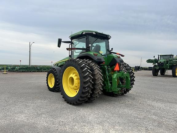 Image of John Deere 8R 310 equipment image 2