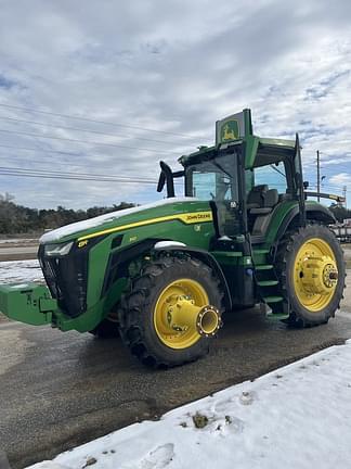 Image of John Deere 8R 310 equipment image 2