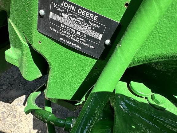 Image of John Deere 8R 310 equipment image 3