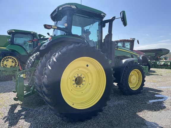 Image of John Deere 8R 310 equipment image 2