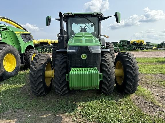 Image of John Deere 8R 310 equipment image 1