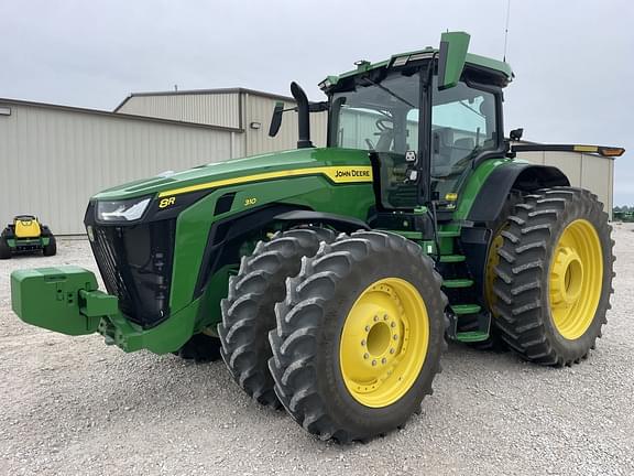 Image of John Deere 8R 310 equipment image 2