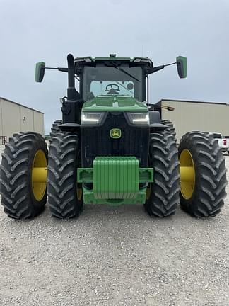 Image of John Deere 8R 310 equipment image 4