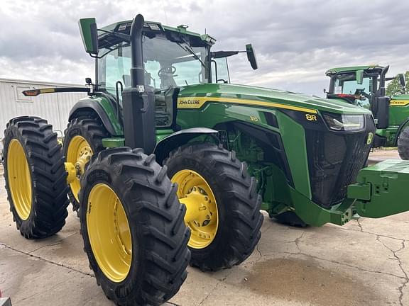 Image of John Deere 8R 310 equipment image 1