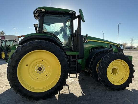 Image of John Deere 8R 310 equipment image 3