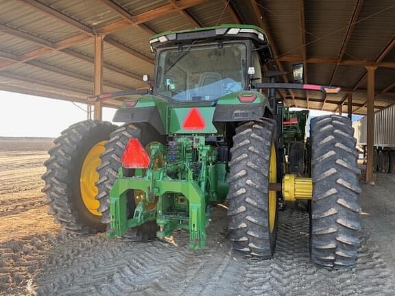 Image of John Deere 8R 310 equipment image 4
