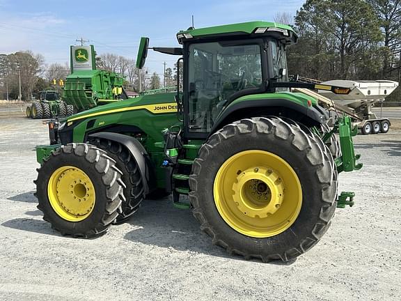 Image of John Deere 8R 310 equipment image 2