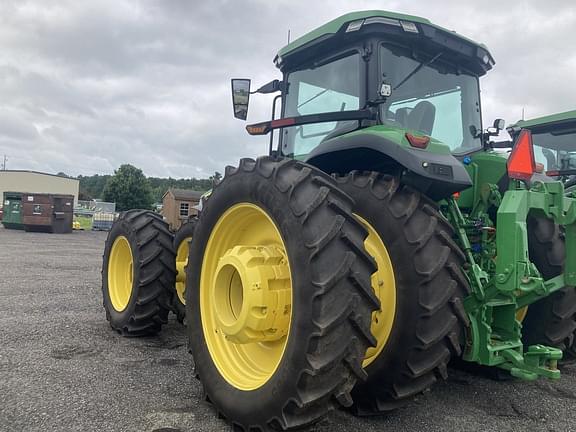 Image of John Deere 8R 310 equipment image 4