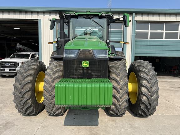 Image of John Deere 8R 310 equipment image 2