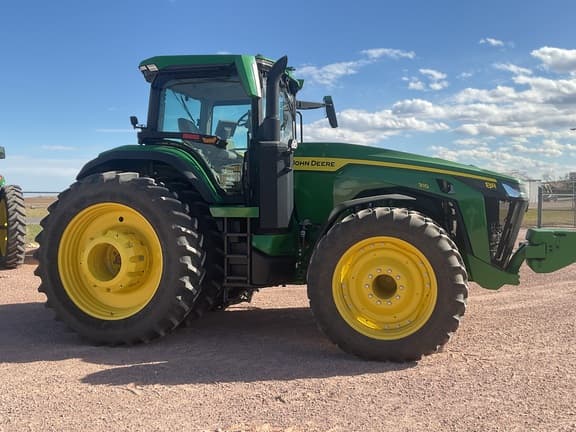 Image of John Deere 8R 310 equipment image 3