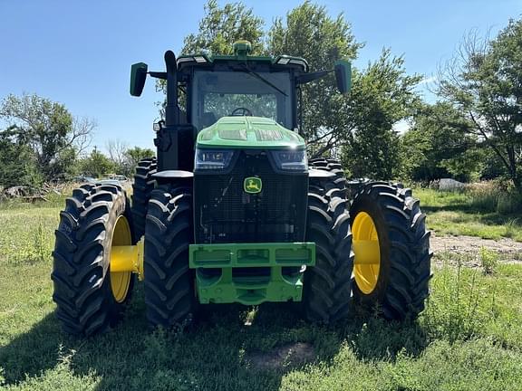 Image of John Deere 8R 310 equipment image 1