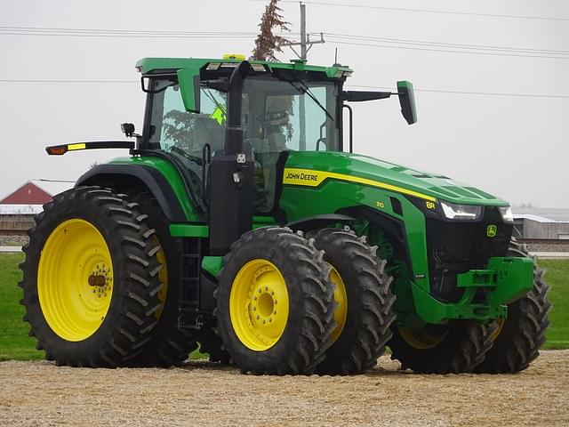 Image of John Deere 8R 310 equipment image 1