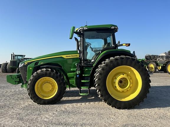 Image of John Deere 8R 310 equipment image 1