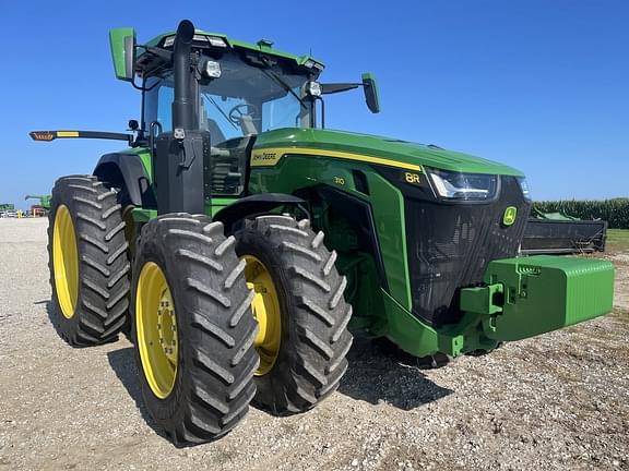 Image of John Deere 8R 310 equipment image 2