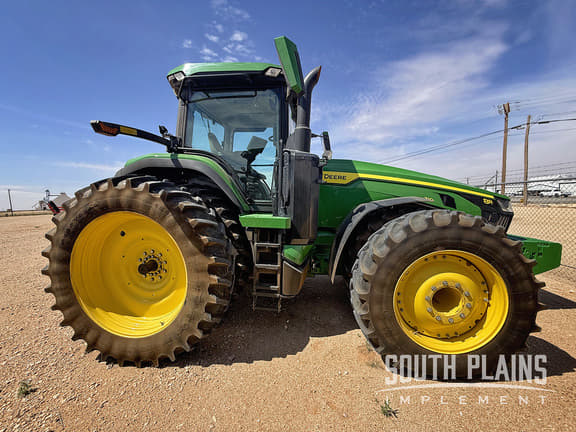 Image of John Deere 8R 310 equipment image 1