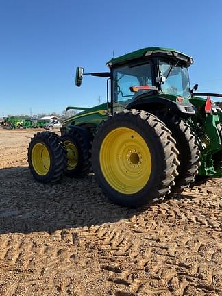 Image of John Deere 8R 310 equipment image 2