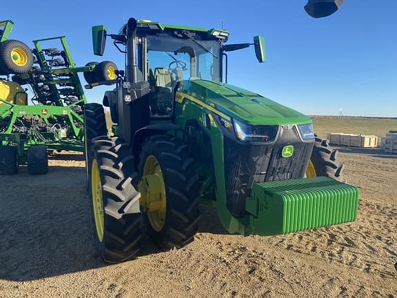 Image of John Deere 8R 310 equipment image 3