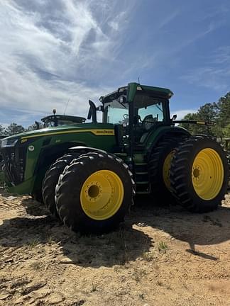 Image of John Deere 8R 310 equipment image 2