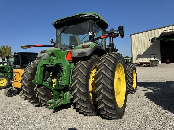 Image of John Deere 8R 310 equipment image 3