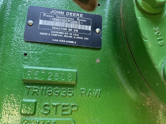 Image of John Deere 8R 310 equipment image 4