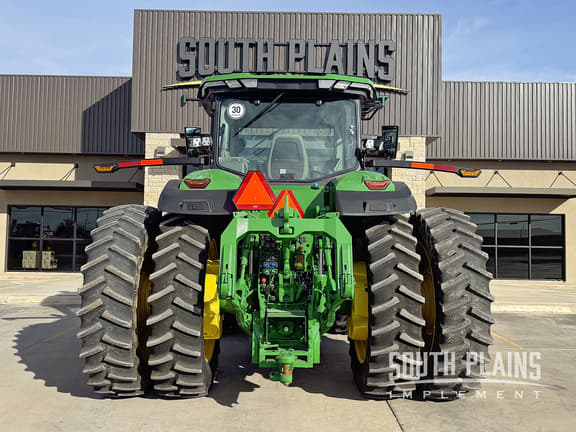 Image of John Deere 8R 310 equipment image 3