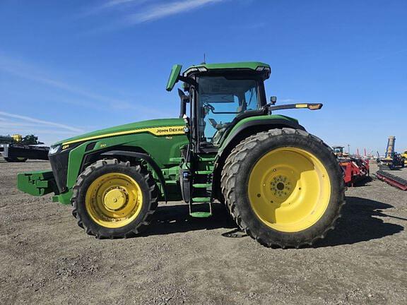 Image of John Deere 8R 310 equipment image 1