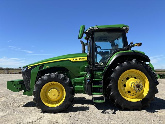 Image of John Deere 8R 310 equipment image 1