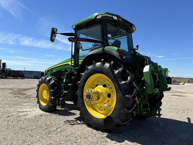 Image of John Deere 8R 310 equipment image 2