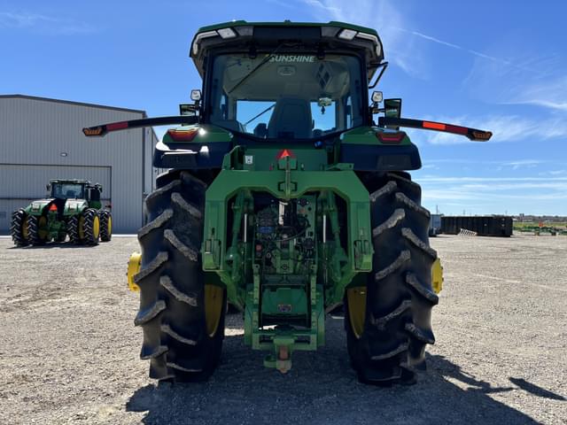Image of John Deere 8R 310 equipment image 3